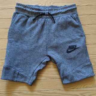 ナイキ(NIKE)のkids xs nike tech freece ハーフパンツ(パンツ/スパッツ)