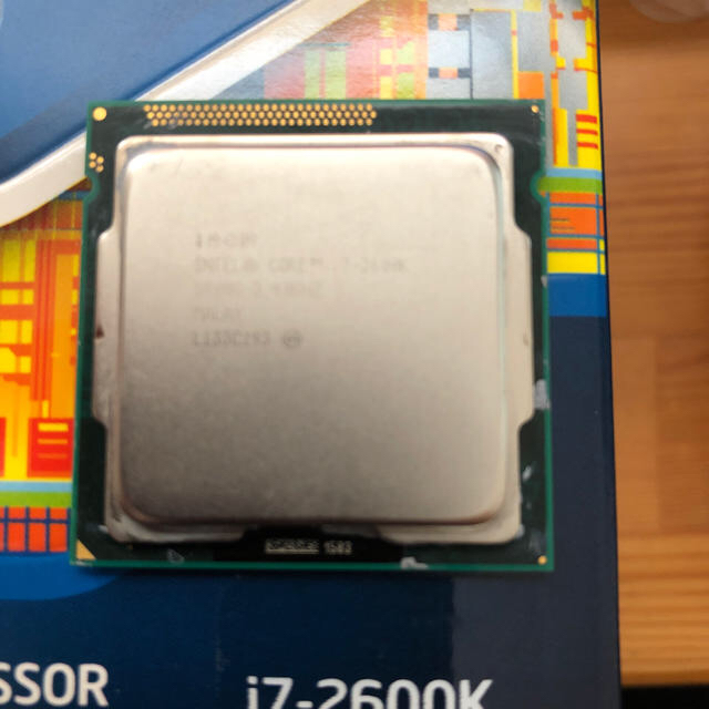 core i7 2600k (純正cpuクーラー付き)