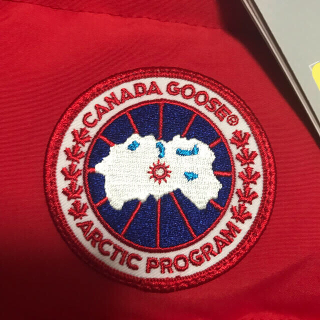 CANADA GOOSE(カナダグース)のカナダグース レディースのジャケット/アウター(ダウンベスト)の商品写真