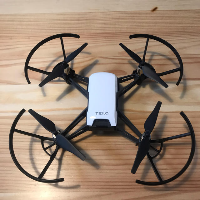 DJI テロー TELLO ドローン 中古品 エンタメ/ホビーのおもちゃ/ぬいぐるみ(トイラジコン)の商品写真