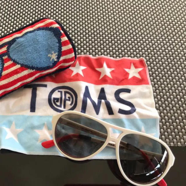 TOMS(トムズ)のTOMS サングラス メンズのファッション小物(サングラス/メガネ)の商品写真