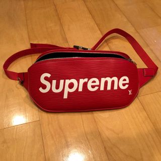 ルイヴィトン(LOUIS VUITTON)のnatade様 LV SUPREME  バムバッグ(バッグパック/リュック)