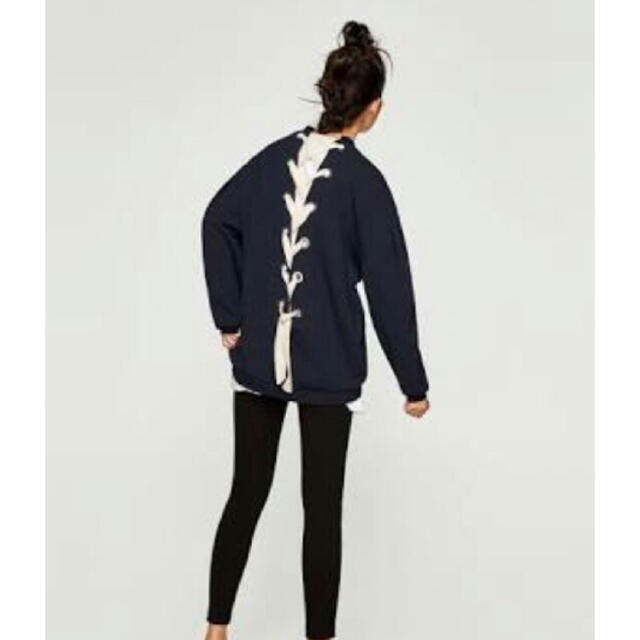 ZARA(ザラ)のZARA バックリボンスウェット レディースのトップス(トレーナー/スウェット)の商品写真