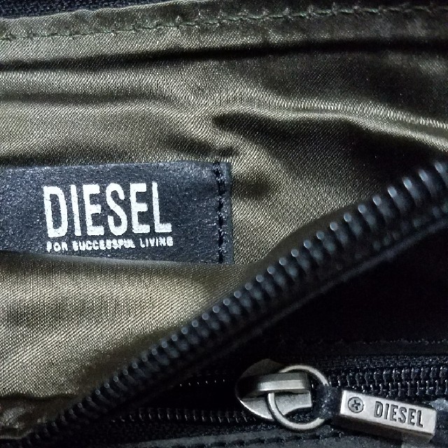 DIESEL(ディーゼル)のDIESELレザーマルチケース メンズのバッグ(その他)の商品写真