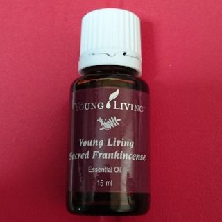 ★新品未開封☆ヤングリヴィング☆セイクレッドフランキンセンス15ml(エッセンシャルオイル（精油）)