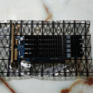エイスース(ASUS)のビデオカード Asus GT1030-SL-2G-BRK/T(PCパーツ)