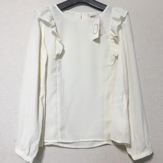 テチチ(Techichi)のテチチ  オシャレなフリルデザインシフォンブラウス  未使用(シャツ/ブラウス(長袖/七分))