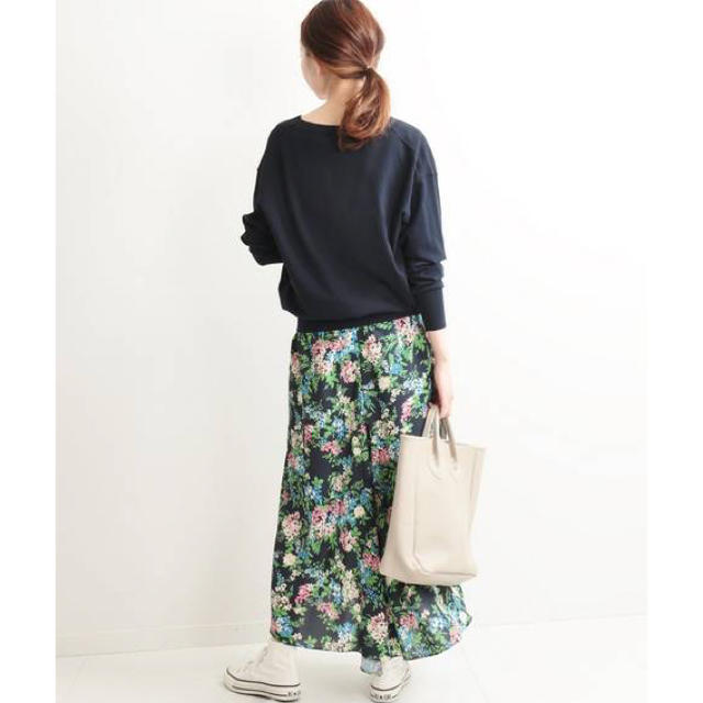 IENA(イエナ)のIENA ボタニカルスカート 今期人気完売 36 美品 レディースのスカート(ロングスカート)の商品写真