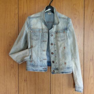 ベルシュカ(Bershka)のBershka◆ベルシュカDistressed(ユーズド加工)デニムジャケット(Gジャン/デニムジャケット)