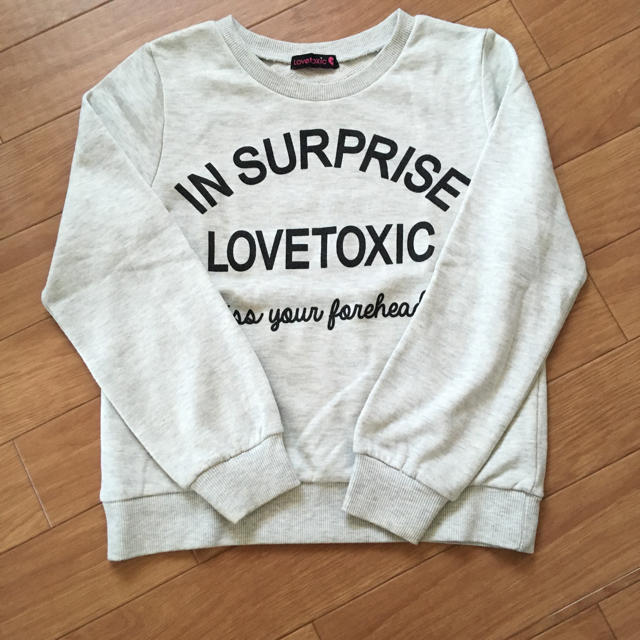 lovetoxic(ラブトキシック)の Lovetoxic カットソー キッズ/ベビー/マタニティのキッズ服女の子用(90cm~)(Tシャツ/カットソー)の商品写真