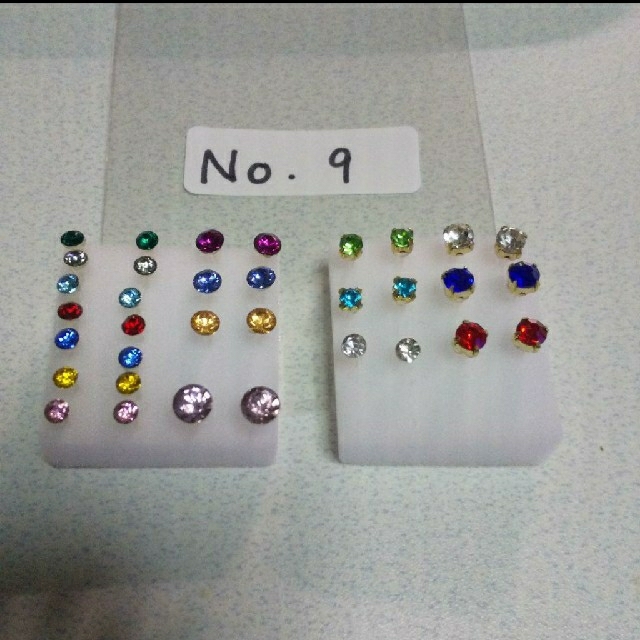 No.9 樹脂ピアス 17ペア ハンドメイドのアクセサリー(ピアス)の商品写真