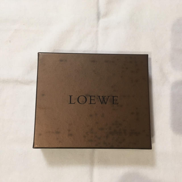 LOEWE(ロエベ)のロエベ LOEWE 二つ折り財布 未使用品 メンズのファッション小物(折り財布)の商品写真