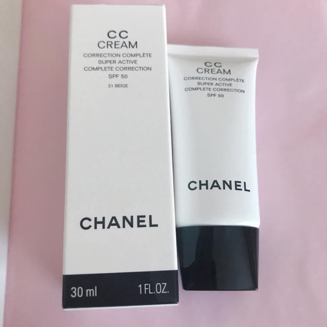 CHANEL CC クリーム SPF 50/PA+++