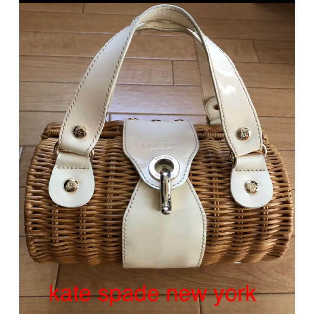 kate spade new york(ケイトスペードニューヨーク)の値下げ☆正規店購入☆kate spade new york☆かごバッグ☆ レディースのバッグ(かごバッグ/ストローバッグ)の商品写真