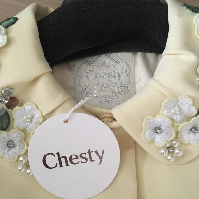 Chesty(チェスティ)のchesty チェスティ 新品 黄色 スプリング コート 2019  レディースのジャケット/アウター(スプリングコート)の商品写真