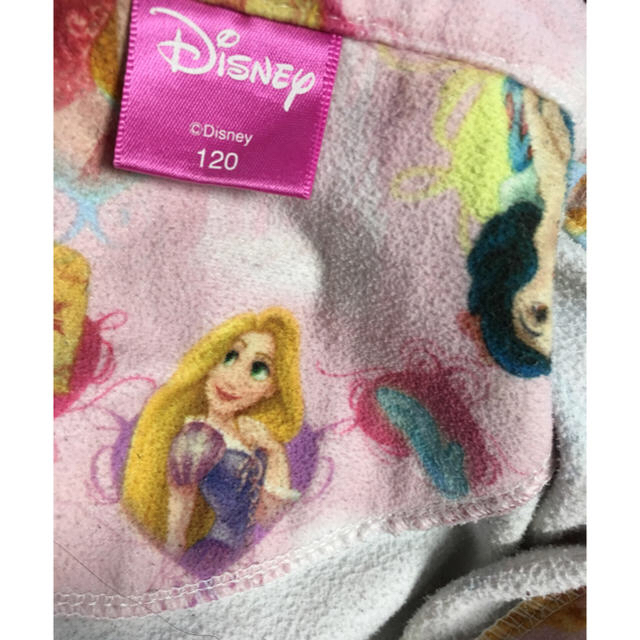 Disney(ディズニー)のディズニーパジャマ プリンセス サイズ120 中古 キッズ/ベビー/マタニティのキッズ服女の子用(90cm~)(パジャマ)の商品写真