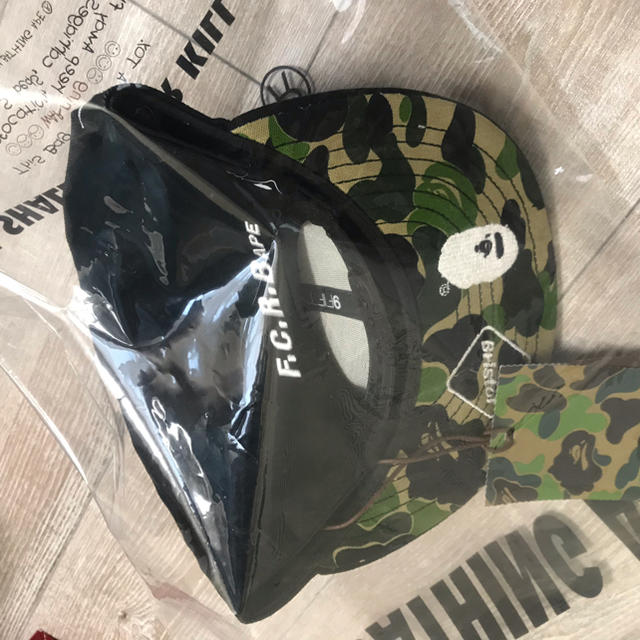 A BATHING APE(アベイシングエイプ)の【送料無料／FREEサイズ】BAPE x F.C.R.B. BACK CAP メンズの帽子(キャップ)の商品写真