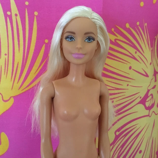 日本製即納 Barbie - バービー人形 フラダンス衣装 の通販 by ムーン・ライト ｜バービーならラクマ 超激得大人気