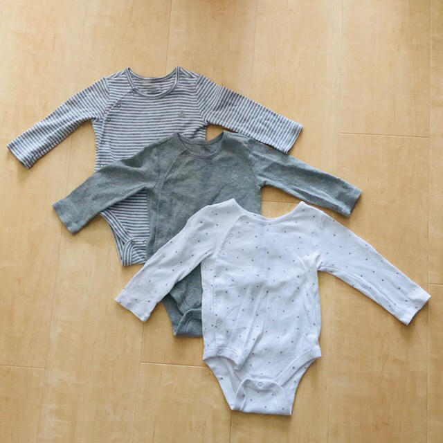 babyGAP(ベビーギャップ)の☆再値下げ☆ベビー服 7枚セット［ GAP baby  ユニクロ］ キッズ/ベビー/マタニティのベビー服(~85cm)(ロンパース)の商品写真