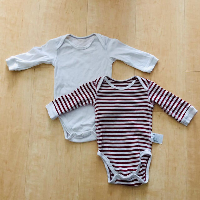 babyGAP(ベビーギャップ)の☆再値下げ☆ベビー服 7枚セット［ GAP baby  ユニクロ］ キッズ/ベビー/マタニティのベビー服(~85cm)(ロンパース)の商品写真