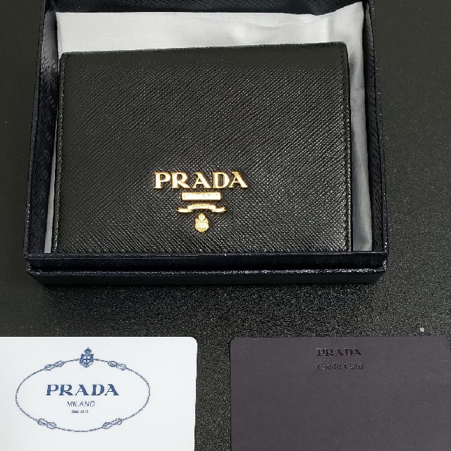 PRADA プラダ 折り財布イタリア素材