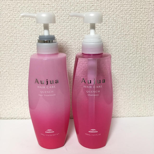 Aujua(オージュア)のオージュア クエンチ シャンプー  トリートメント 容器 コスメ/美容のヘアケア/スタイリング(ヘアケア)の商品写真