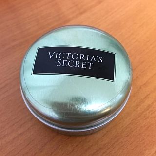 ヴィクトリアズシークレット(Victoria's Secret)のVictoria's Secret リップバーム(リップグロス)