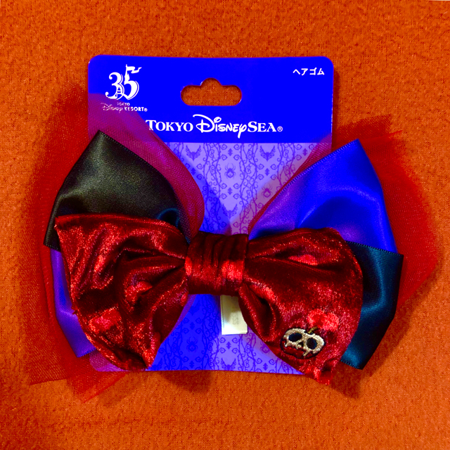 Disney(ディズニー)の【送料込み】ディズニーシー♡ディズニーリゾート35周年限定ヴィランズヘアゴム レディースのヘアアクセサリー(ヘアゴム/シュシュ)の商品写真