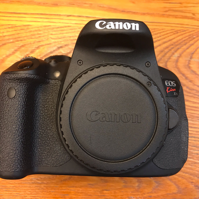 Canon X7i Body とレンズ一式他付属品カメラ
