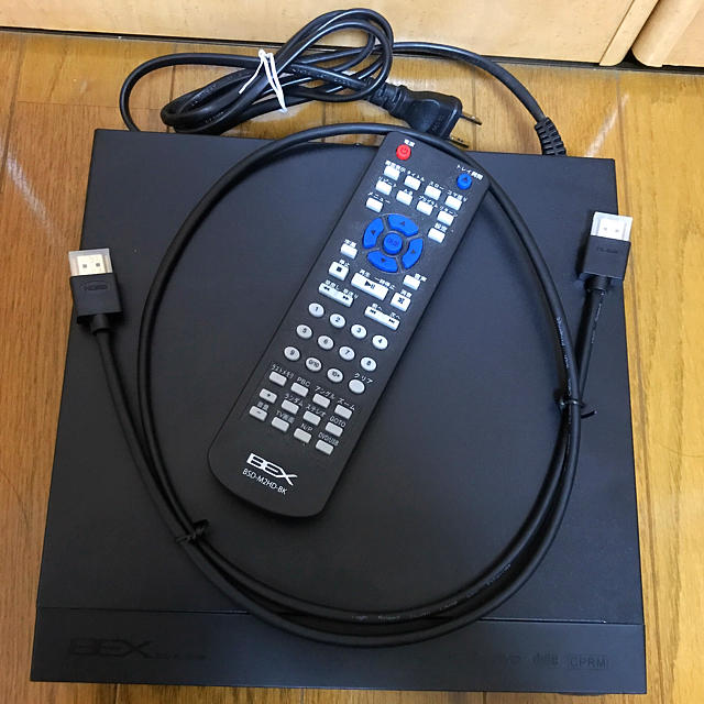 DVDプレイヤー HDMIケーブル リモコン付き スマホ/家電/カメラのテレビ/映像機器(DVDプレーヤー)の商品写真