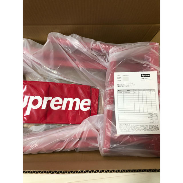 Supreme(シュプリーム)のSupreme director's chair Red インテリア/住まい/日用品の椅子/チェア(折り畳みイス)の商品写真