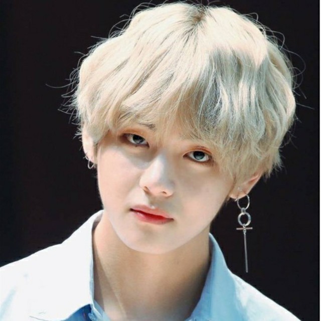 防弾少年団 テテ 着用モデル BTS フープ ピアス クロスピアス シルバー