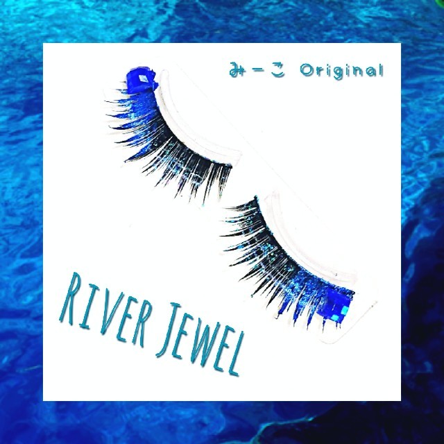 新作♥ River Jewel デコつけまつげ 送料込み レディースのファッション小物(その他)の商品写真