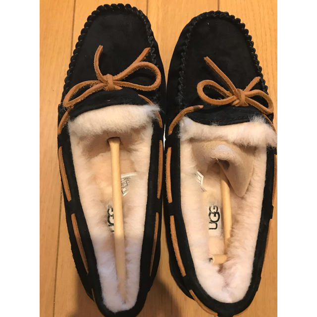 UGG(アグ)のUGG✩DAKOTA 24cm 【y♡さん専用】 レディースの靴/シューズ(スリッポン/モカシン)の商品写真