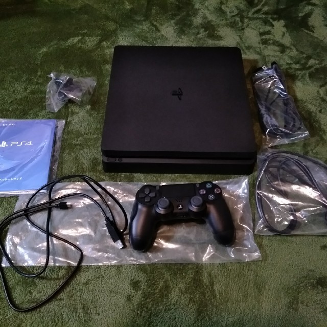 PlayStation4 - PS4 CUH-2000A B01 黒 昨年12月に購入した美品の通販 by なぁ/プロフぜひご覧ください
