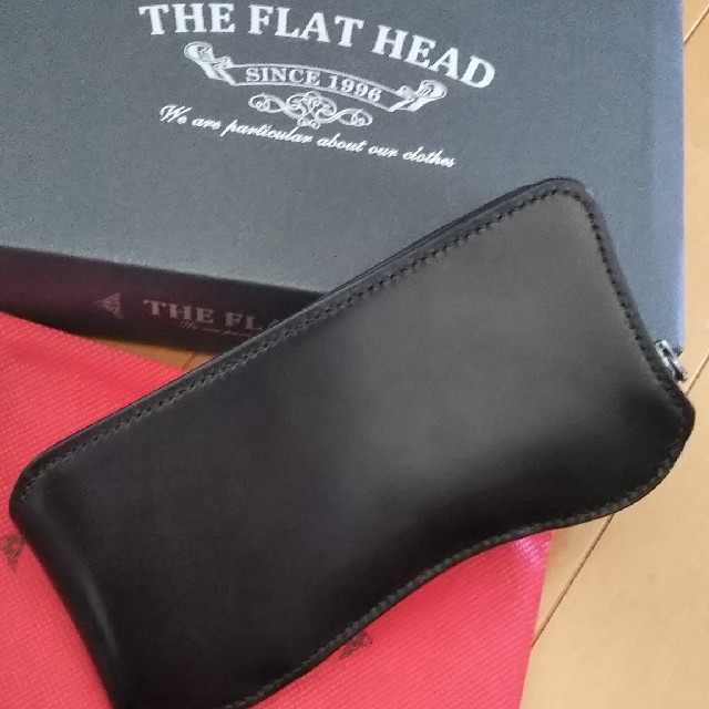 THE FLAT HEAD(フラットヘッド)の極美品 フラットヘッド レザー 多脂革 ジップ ウォレット 長財布 財布  メンズのファッション小物(長財布)の商品写真