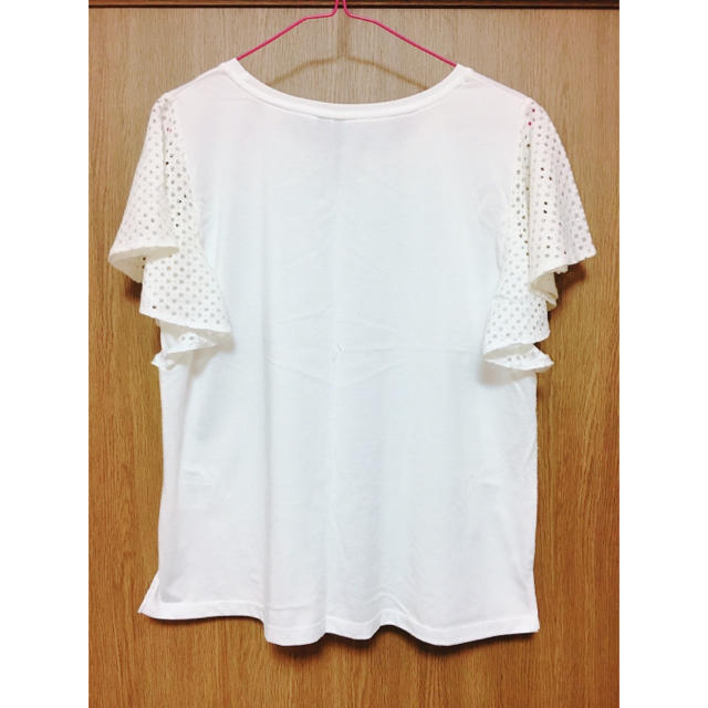ホワイト Tシャツ フリル付 レディースのトップス(Tシャツ(半袖/袖なし))の商品写真