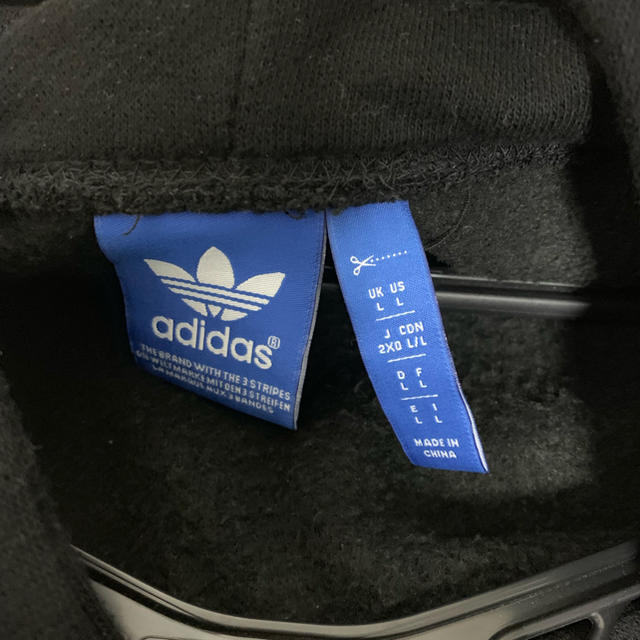 アディダス adidas パーカー 黒