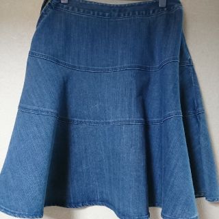 トゥービーシック(TO BE CHIC)のTOBECHIC デニムスカート 購入ご予約済み(ひざ丈スカート)