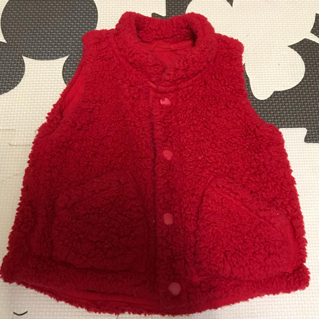 UNIQLO(ユニクロ)のファーベスト baby値下げ中！ キッズ/ベビー/マタニティのベビー服(~85cm)(その他)の商品写真