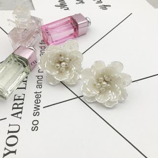 フラワー お花 ピアス(ピアス)