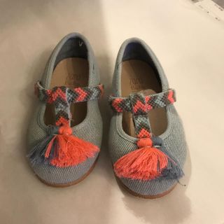 ザラキッズ(ZARA KIDS)のzara baby  タッセル付きシューズ サイズ18(フラットシューズ)