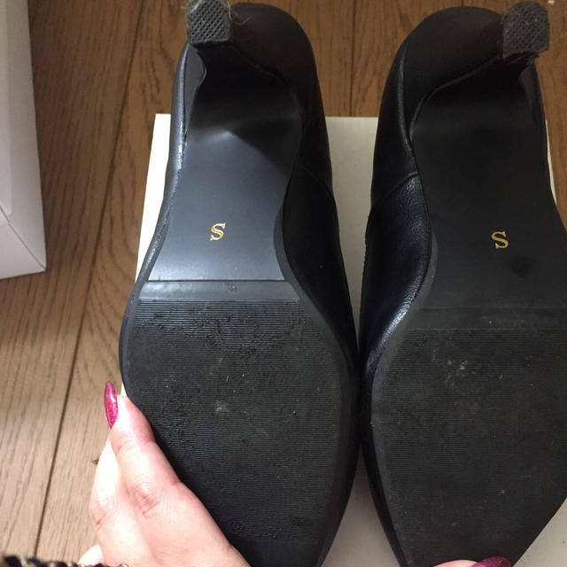 GU(ジーユー)のmika様専用 黒パンプス レディースの靴/シューズ(ハイヒール/パンプス)の商品写真