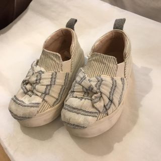 ザラキッズ(ZARA KIDS)のzara baby girl スリッポン サイズ21(スリッポン)