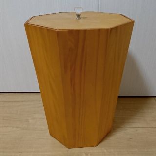 イケア(IKEA)の【新品】木製 フタ付 ダストボックス(ごみ箱)