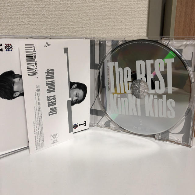 KinKi Kids(キンキキッズ)のKinKi Kids The BEST 通常盤 CD3枚 エンタメ/ホビーのCD(ポップス/ロック(邦楽))の商品写真