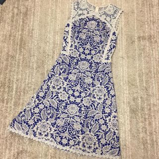 タダシショウジ(TADASHI SHOJI)のTADASHI SHOJI ワンピース(ひざ丈ワンピース)