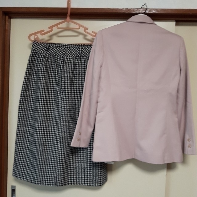 ❣️春らしい  ピンク色 の  テーラージャケット レディースのジャケット/アウター(テーラードジャケット)の商品写真