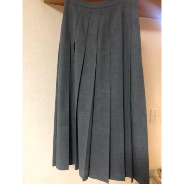 PLEATS PLEASE ISSEY MIYAKE(プリーツプリーズイッセイミヤケ)のプリーツスカート グレー レディースのスカート(ロングスカート)の商品写真