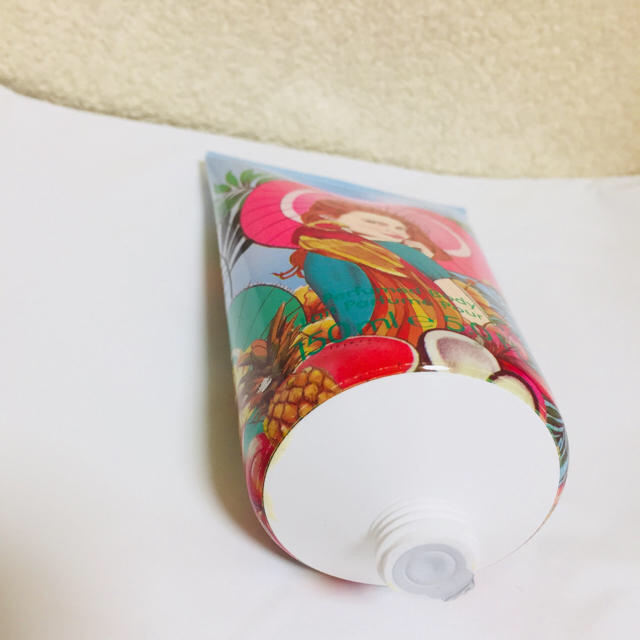 ESCADA(エスカーダ)のESCADA ボーンインパラダイス コスメ/美容の香水(香水(女性用))の商品写真